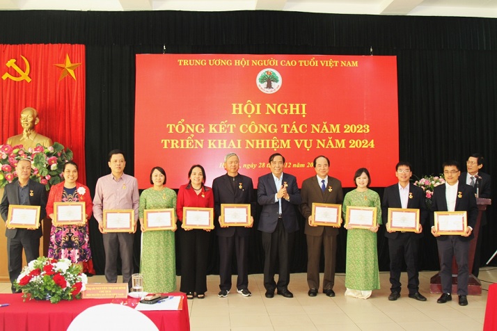 Cơ quan Trung ương Hội NCT Việt Nam: Tổng kết công tác năm 2023, triển khai nhiệm vụ năm 2024